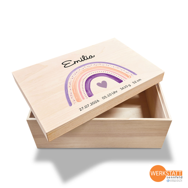 Persönliche Holzbox mit Regenbogen, Name Emilia und Geburtsdaten – ideal als Geschenk oder Erinnerungsbox