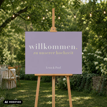 Willkommensschild Hochzeit auf Staffelei im Garten bei Hochzeit